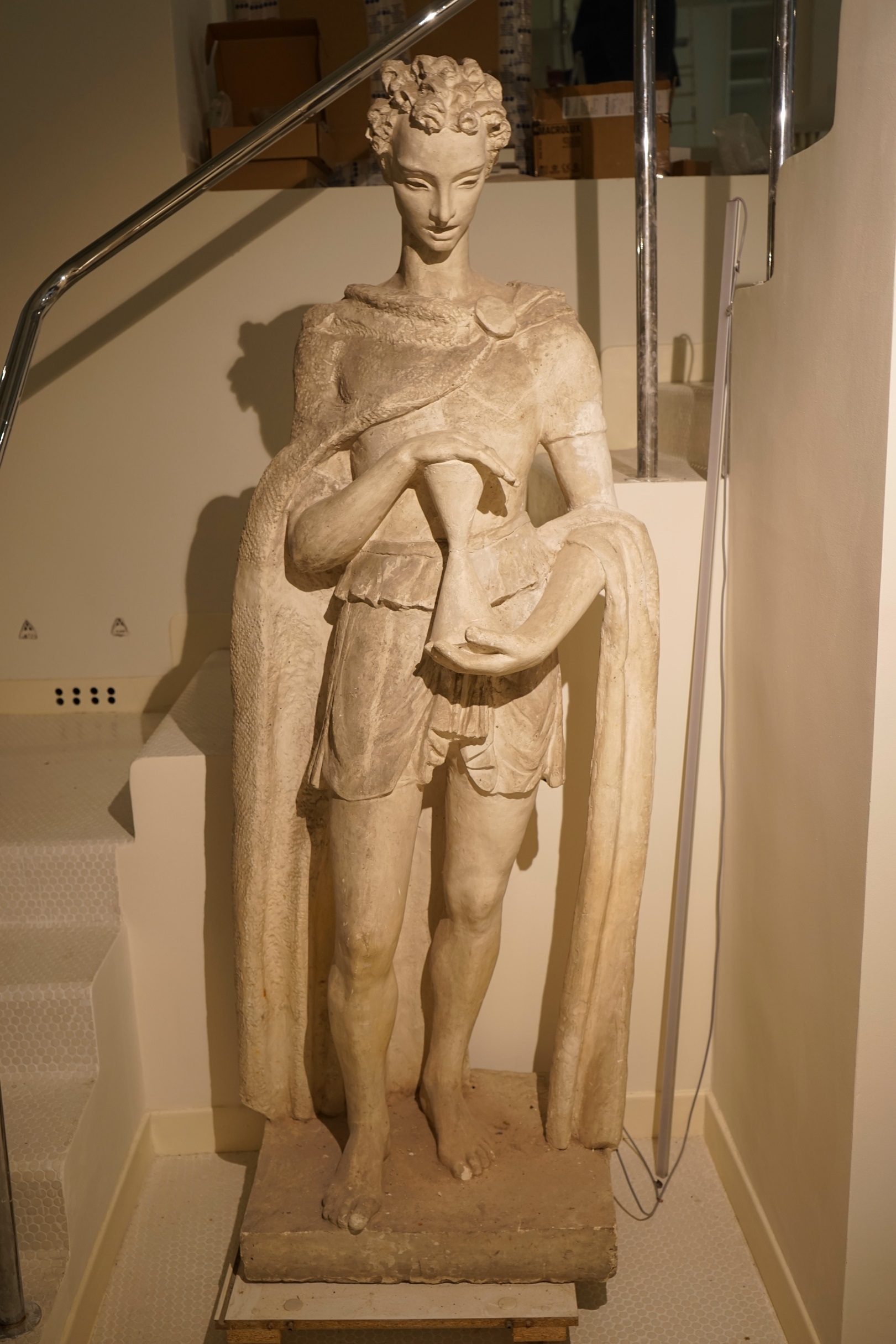 Statua Lina Arpesani - Prima del restauro